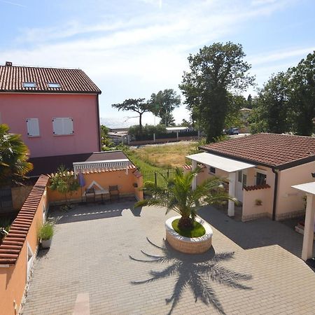 Apartmani Dekovic Materada Porec Ngoại thất bức ảnh
