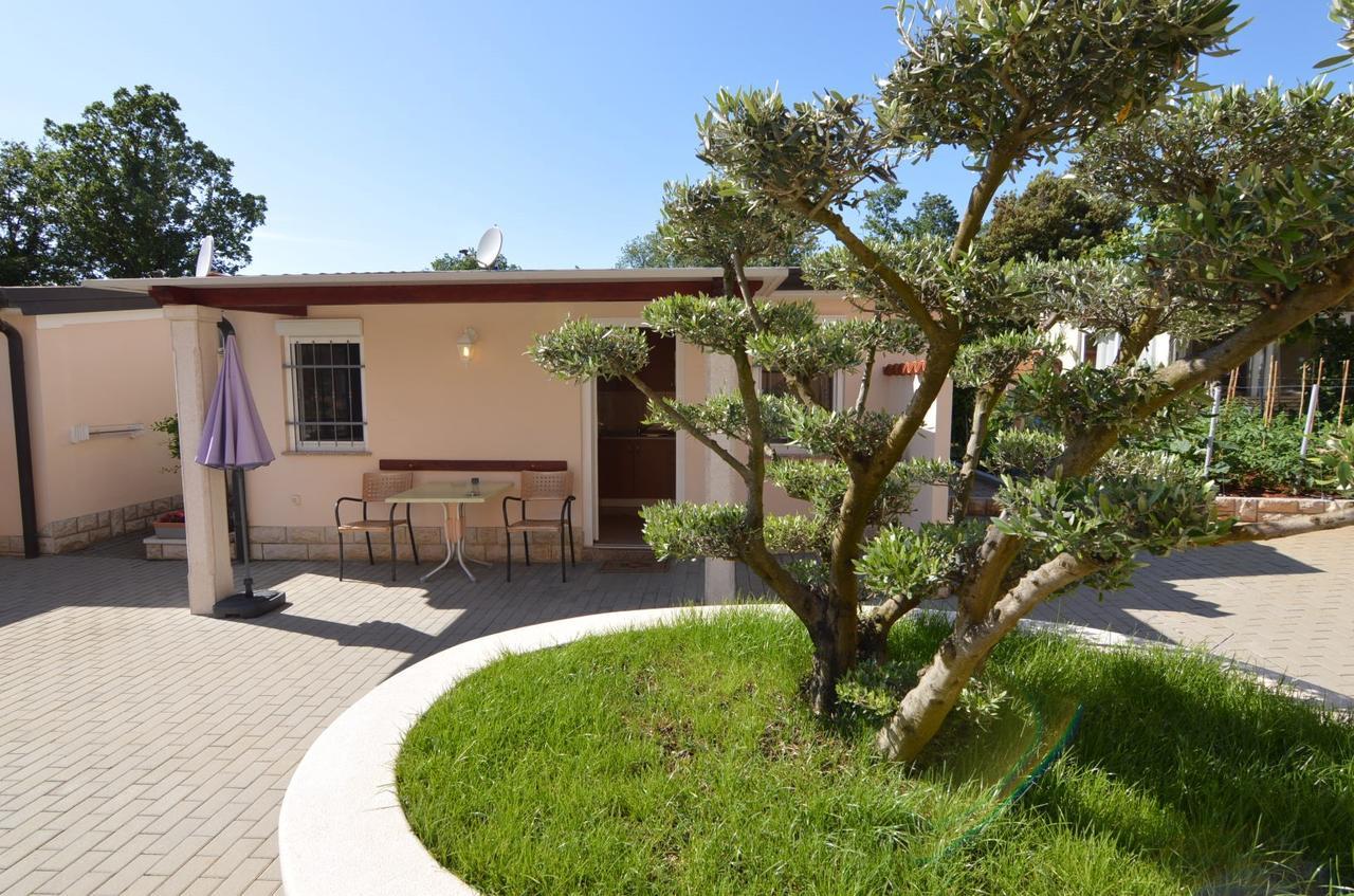 Apartmani Dekovic Materada Porec Ngoại thất bức ảnh