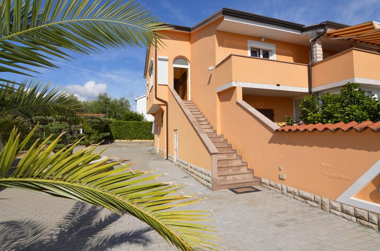 Apartmani Dekovic Materada Porec Ngoại thất bức ảnh